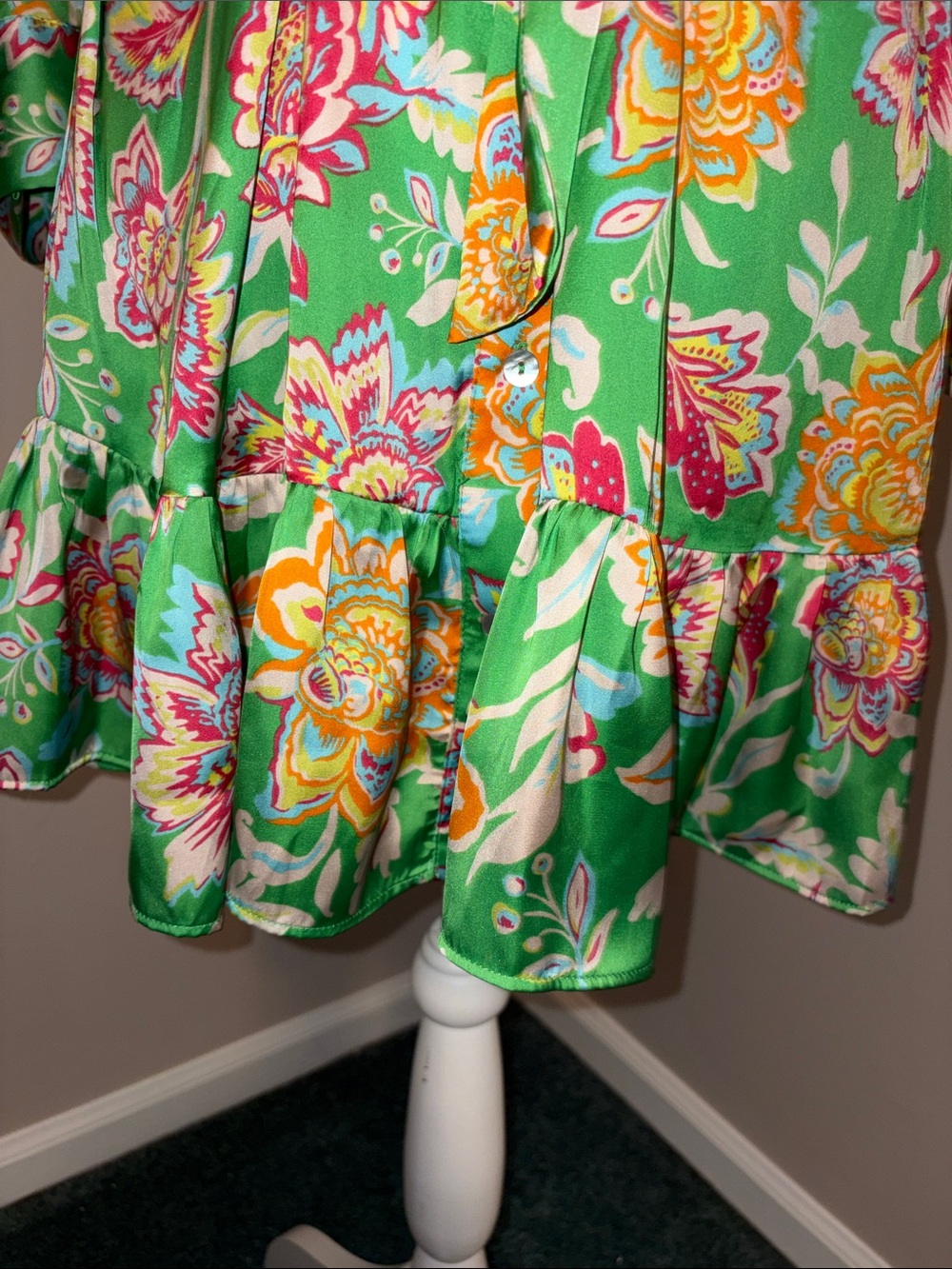 Zara size M Green Floral Tie-Waist Shirt Dress - Picture 4 of 7